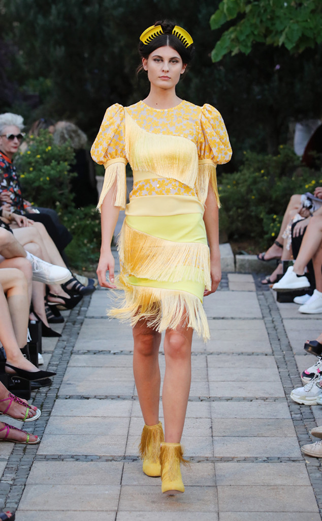 ESC: Puff Sleeves Trend